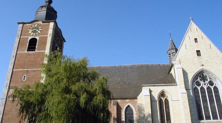 Eglise à Braine l'Alleud détective Belgique Eglise à Braine l'Alleud détective Belgique
