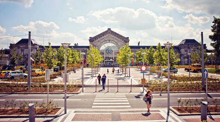 Gare de Charleroi détective Belgique