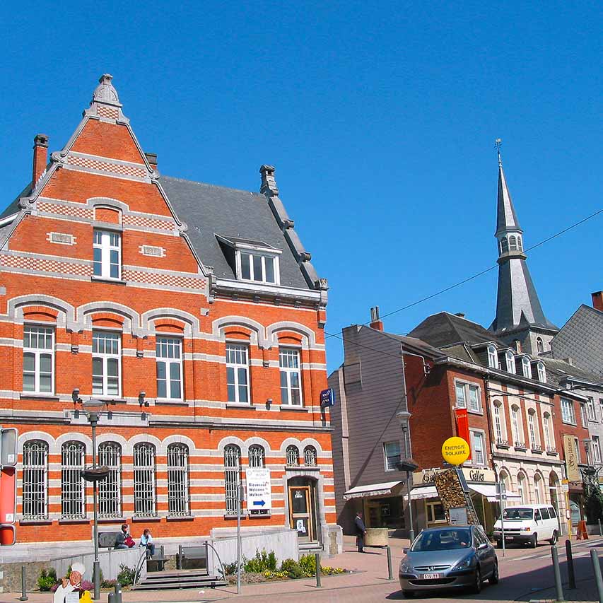 Bâtiment à Ciney détective belgique