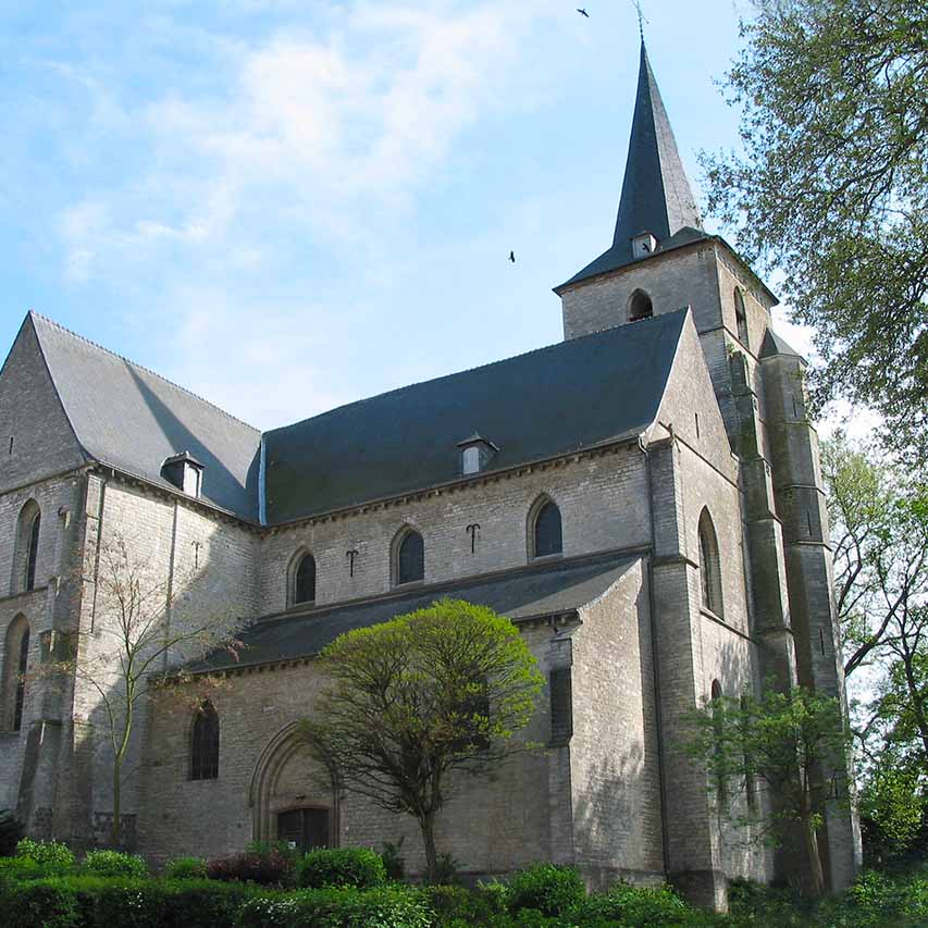 Eglise à Jdoigne détective privé